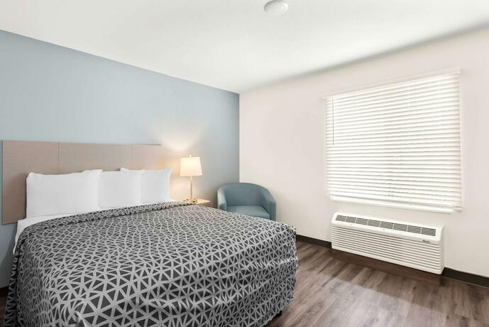 Imagen general del WoodSpring Suites Savannah West Chatham Parkway. Foto 7