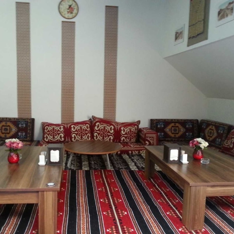 Imagen del bar/restaurante del Work and Home Hotel Suites. Foto 2