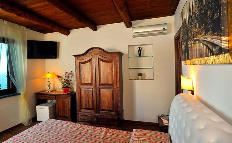 Imagen de la habitación del World Center. Foto 11