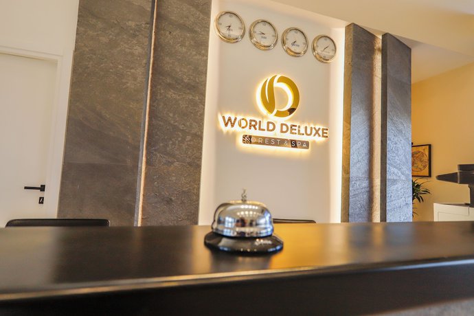 Imagen de los interiores del World Deluxe Forest. Foto 16