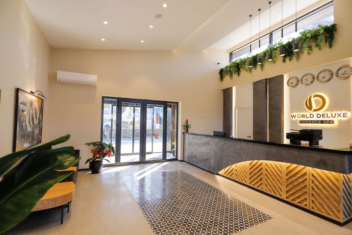 Imagen de los interiores del World Deluxe Forest. Foto 20