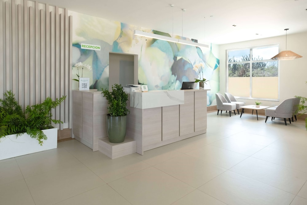 Imagen de los interiores del Wyndham Garden El Morro Montecristi. Foto 15