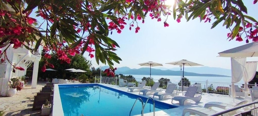 Imagen de la piscina del Xenia and Antonis. Foto 6