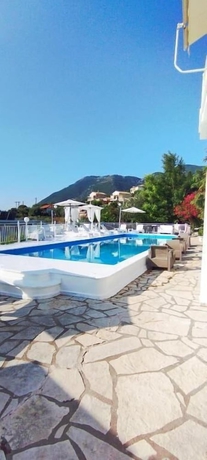 Imagen de la piscina del Xenia and Antonis. Foto 9
