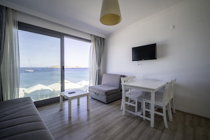 Imagen de la habitación del YALI SUİTES HOTEL. Foto 9