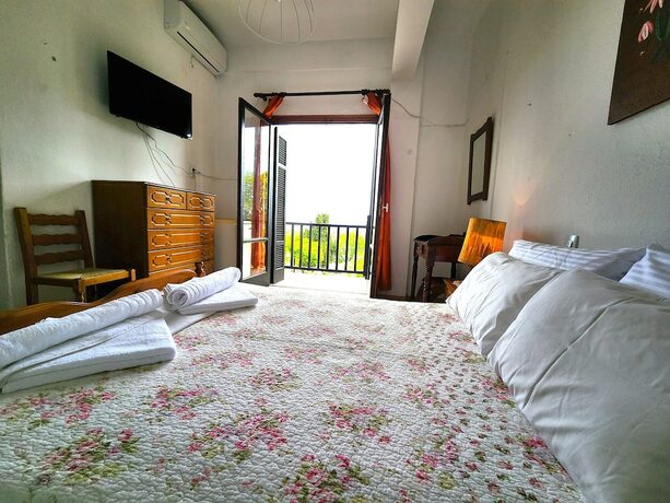 Imagen general del YALLA HOTEL CHOREFTO. Foto 4