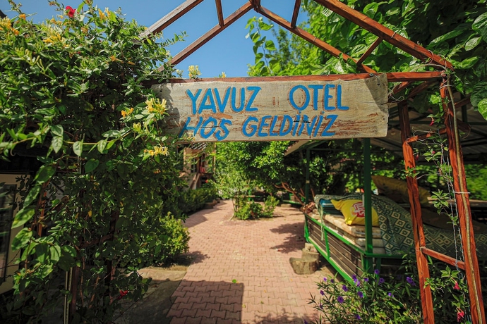 Imagen de los exteriores del YAVUZ MOTEL ADRASAN. Foto 14