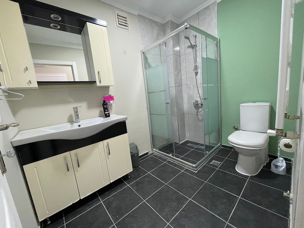 Imagen de la habitación del YILDIRIM SUİT APART OTEL. Foto 14