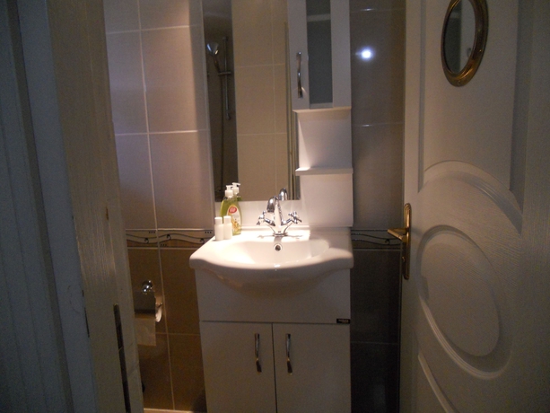 Imagen de la habitación del Yacht House Istanbul. Foto 9