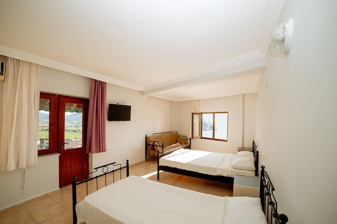 Imagen de la habitación del Yakamoz Otel. Foto 14