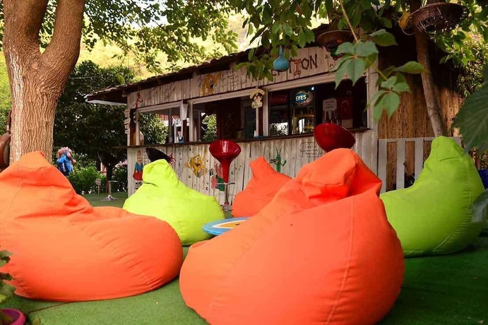 Imagen de los exteriores del Yakamoz Pansiyon. Foto 18