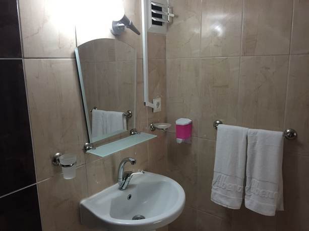 Imagen de la habitación del Yalcin Hotel, Antalya. Foto 5
