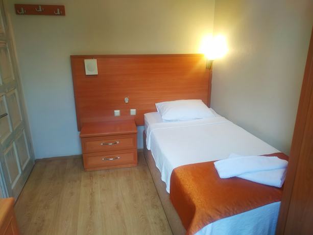 Imagen de la habitación del Yalcin Hotel, Cesme. Foto 4