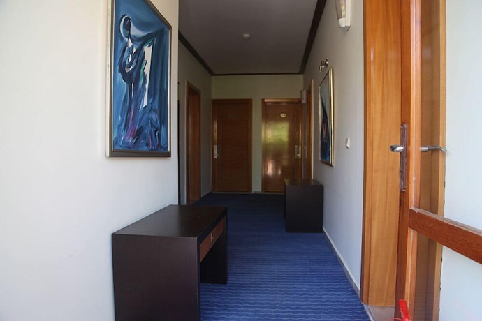 Imagen de los interiores del Yali Hotel. Foto 17