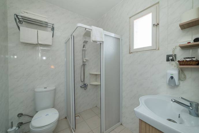 Imagen de la habitación del Yasemin Hotel. Foto 13