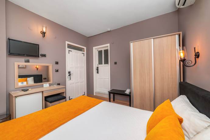 Imagen de la habitación del Yasemin Hotel. Foto 14