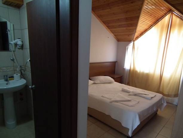 Imagen de la habitación del Yasemin Hotel, Ocaklar. Foto 13