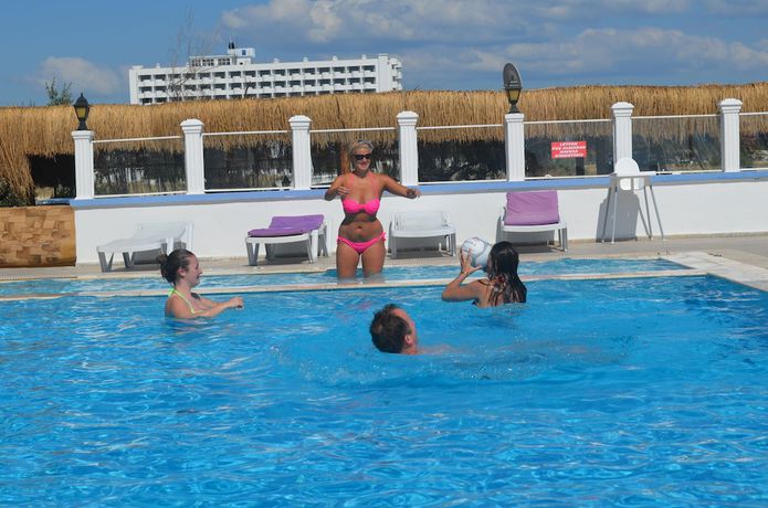 Imagen de la piscina del Yasmin Hotel, Ayvalik. Foto 17