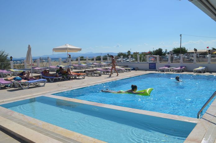 Imagen de la piscina del Yasmin Hotel, Ayvalik. Foto 20