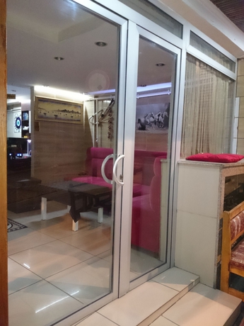 Imagen del bar/restaurante del Yasmin Hotel. Foto 3