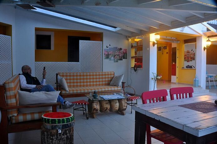 Imagen de los interiores del Yasu Tenedos. Foto 39