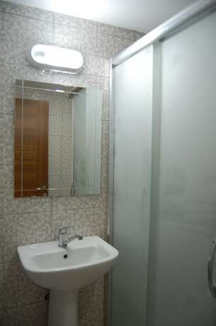 Imagen de la habitación del Yat Otel. Foto 16