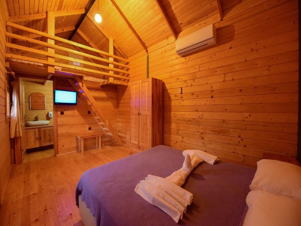 Imagen de los interiores del Yeldegirmeni Bungalow Hotel. Foto 18