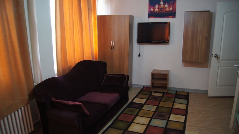 Imagen de la habitación del Yeni Caglayan Otel. Foto 9