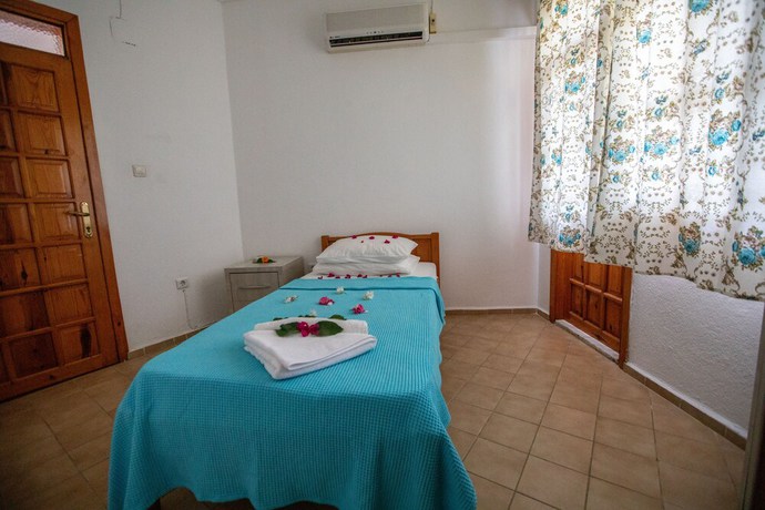 Imagen de la habitación del Yeni Doga Hotel. Foto 11