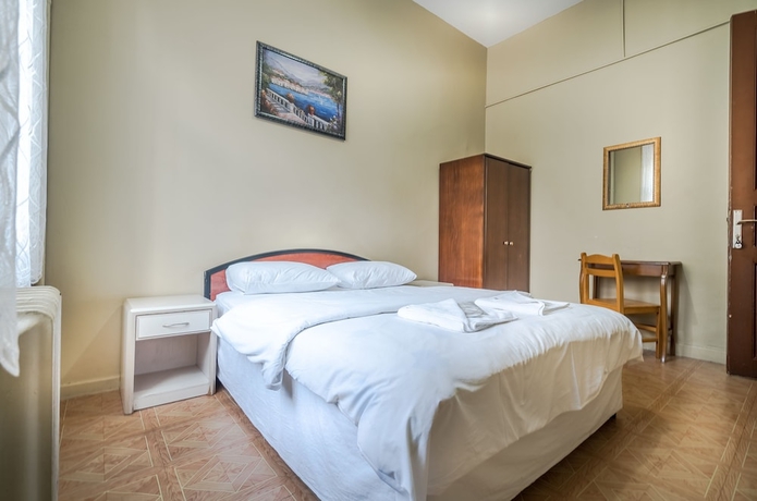 Imagen de la habitación del Yeni Hotel. Foto 5