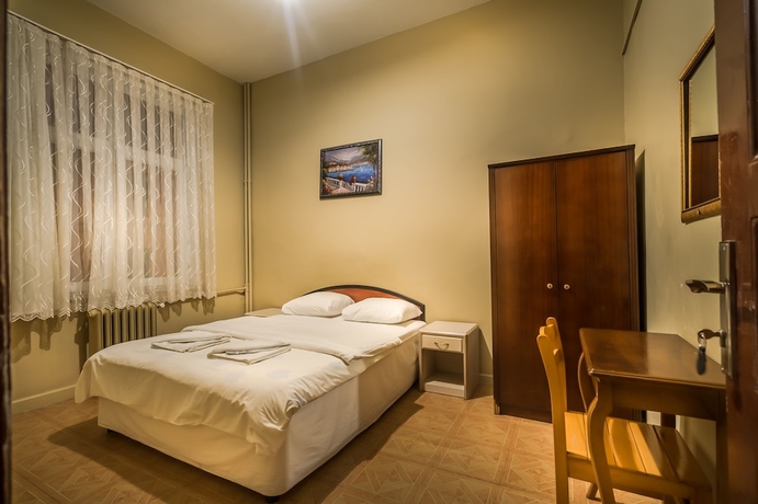 Imagen de la habitación del Yeni Hotel. Foto 12