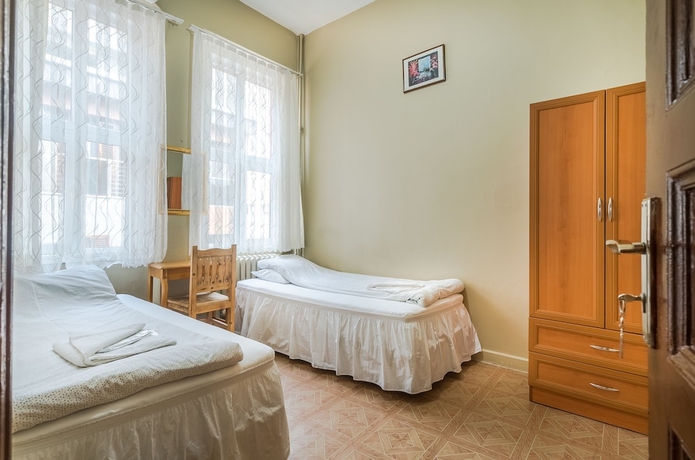 Imagen de la habitación del Yeni Hotel. Foto 13