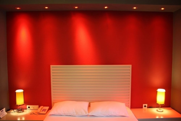 Imagen de la habitación del Yeni Truva Otel. Foto 11