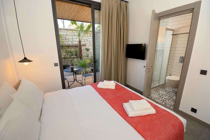 Imagen de la habitación del Yerli Otel Alacati. Foto 3