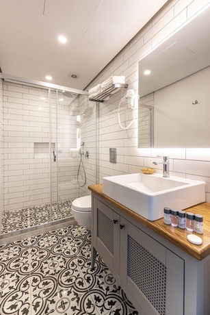 Imagen de la habitación del Yerli Otel Alacati. Foto 15
