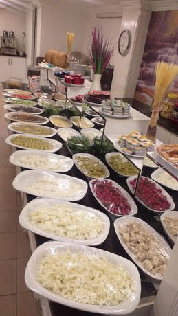 Imagen del bar/restaurante del Yilmazel Hotel. Foto 4