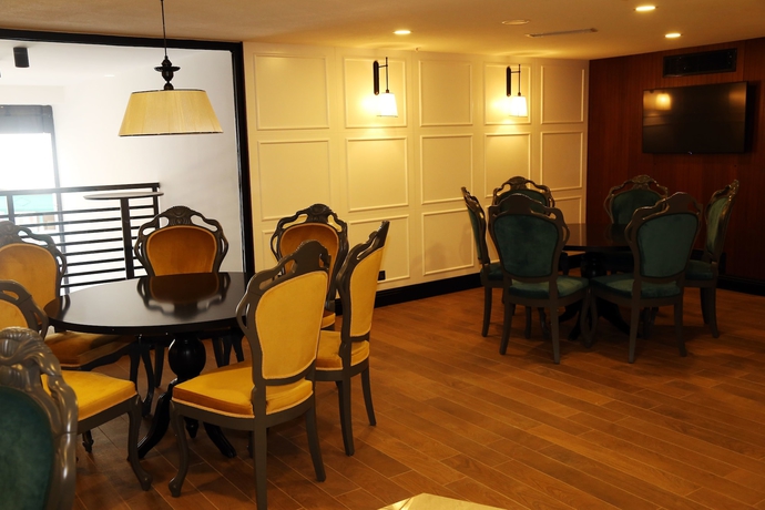 Imagen del bar/restaurante del Yol Is Holiday Hotel Trabzon. Foto 6