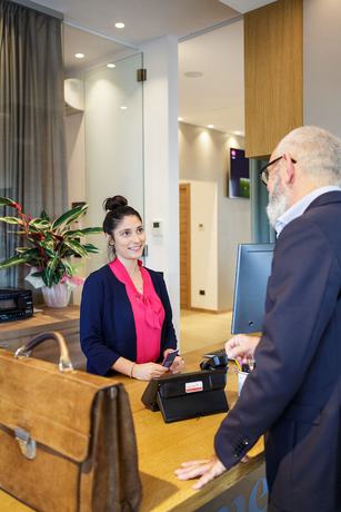 Imagen de los interiores del You and Me Beach Hotel. Foto 20