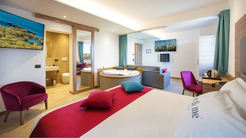 Imagen de la habitación del You and Me Beach Hotel. Foto 17