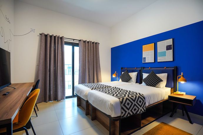 Imagen de la habitación del Youandco Co-living Dubai. Foto 3