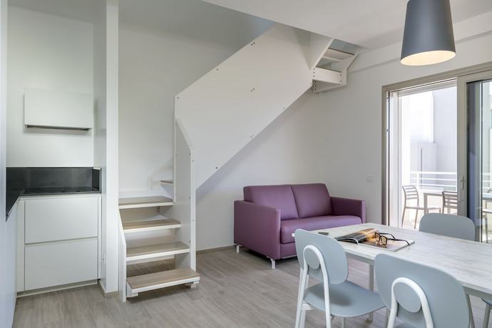 Imagen de la habitación del Youmami Lifestyle Suite Hotel. Foto 11