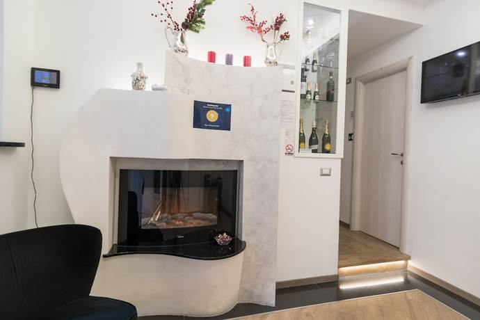 Imagen de los interiores del Your Vatican Suite. Foto 19