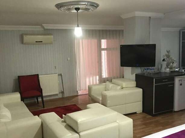 Imagen general del Yucel Grand Sakarya Otel. Foto 1