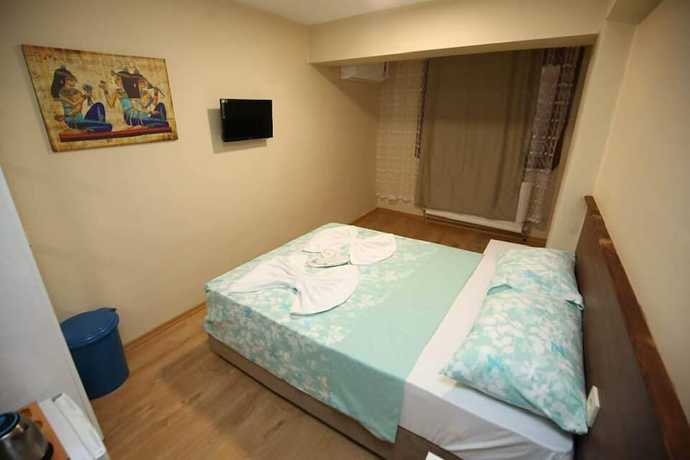 Imagen de la habitación del Yues Hotel. Foto 8