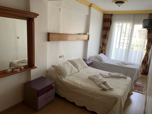 Imagen de la habitación del Yuksel Hotel. Foto 15