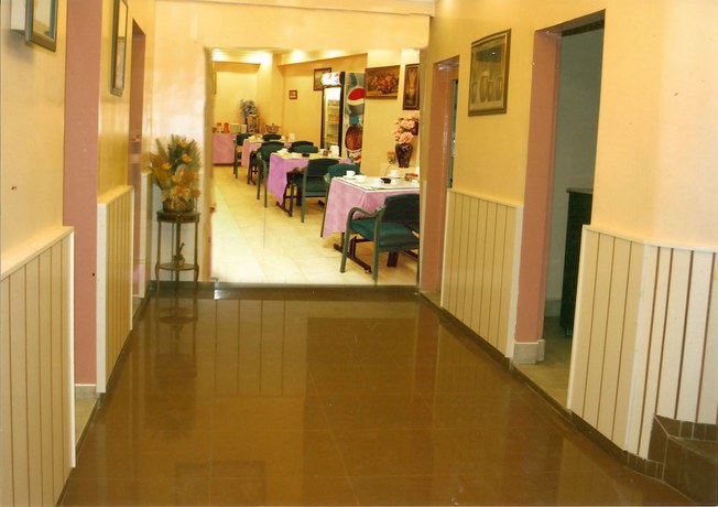Imagen de los interiores del Yunus Hotel. Foto 17