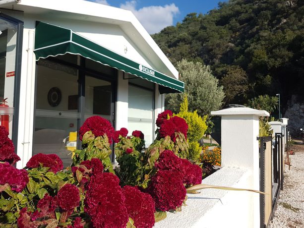 Imagen de los interiores del Z Exclusive Hotel and Villas. Foto 20