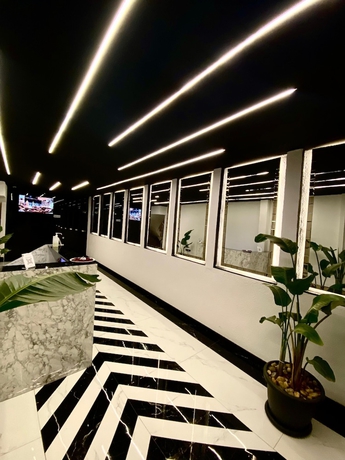 Imagen de los interiores del ZEBRA OTEL BUCA. Foto 15