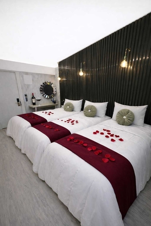 Imagen de la habitación del ZEBRA OTEL BUCA. Foto 13