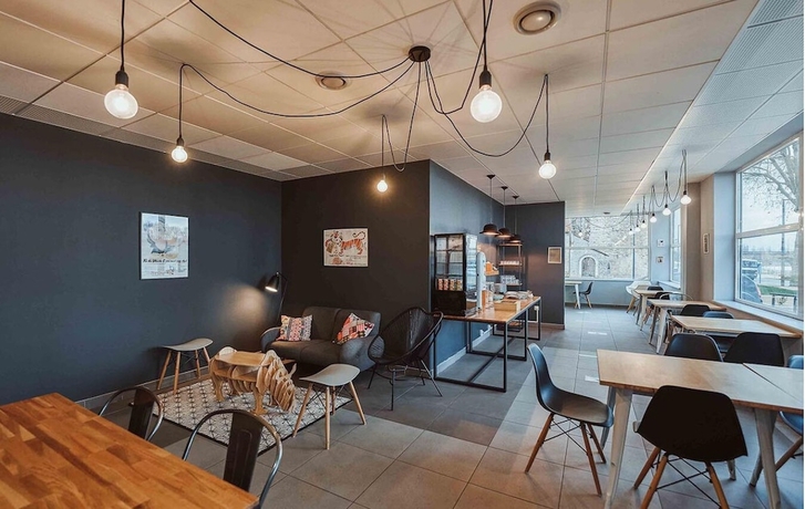 Imagen del bar/restaurante del ZENAO NEVERS QUAI DE LOIRE. Foto 4